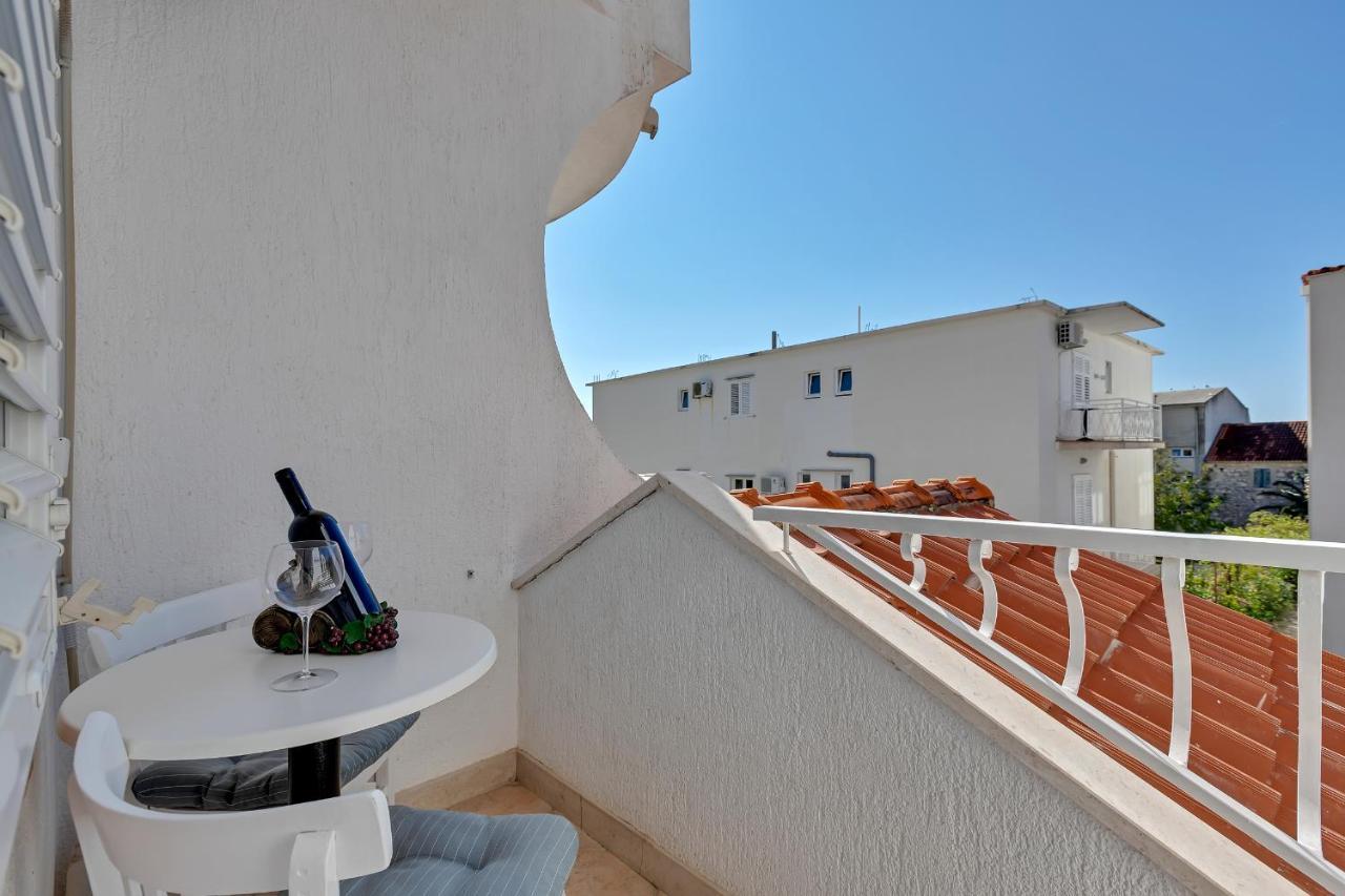 Apartments Zorica Тучепи Экстерьер фото