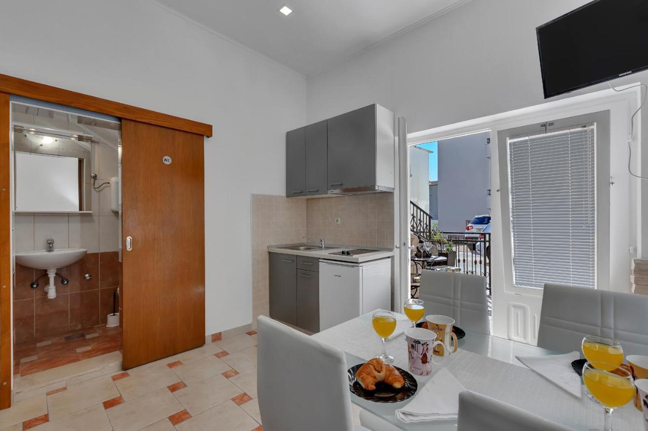 Apartments Zorica Тучепи Экстерьер фото