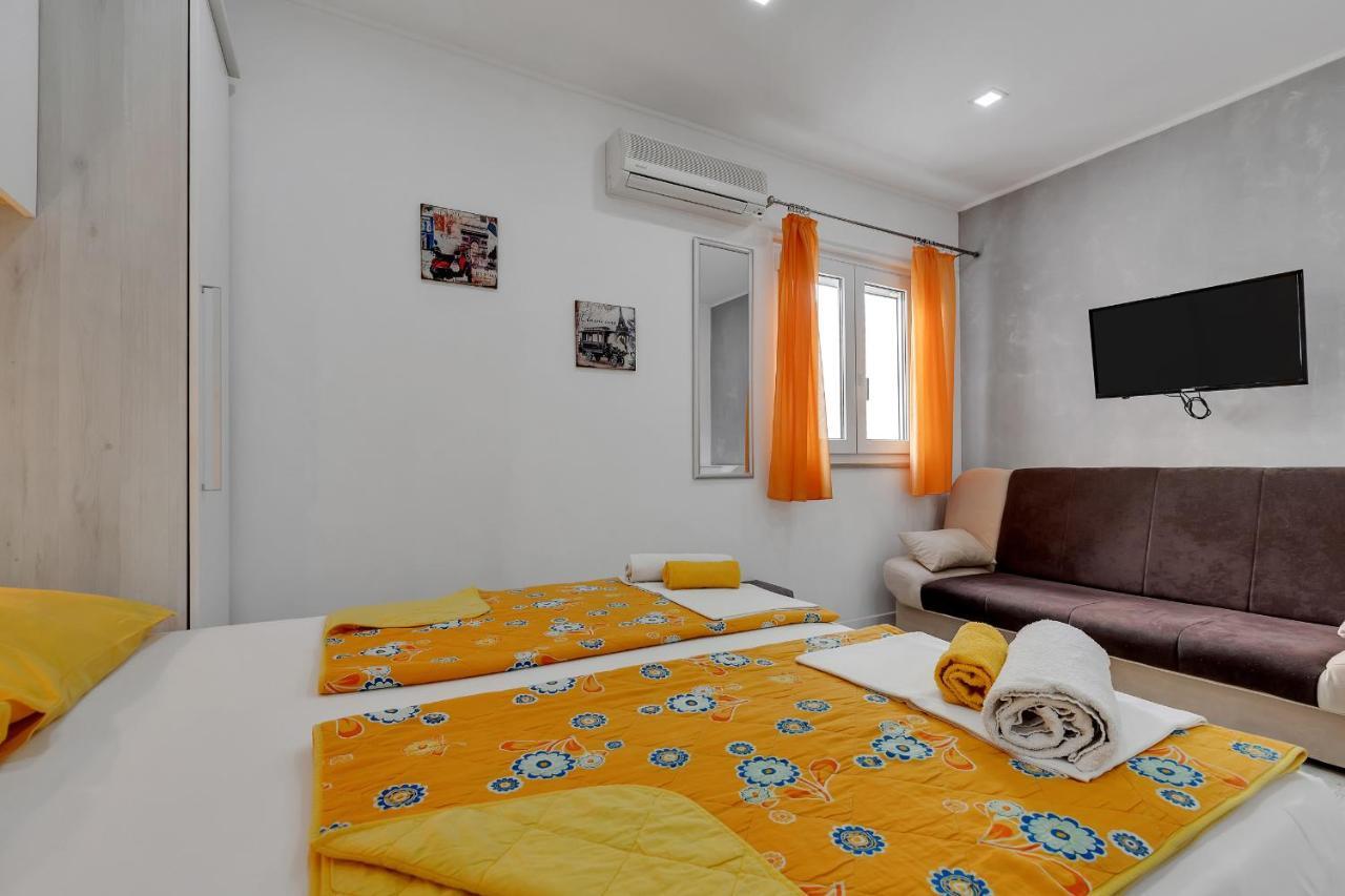 Apartments Zorica Тучепи Экстерьер фото
