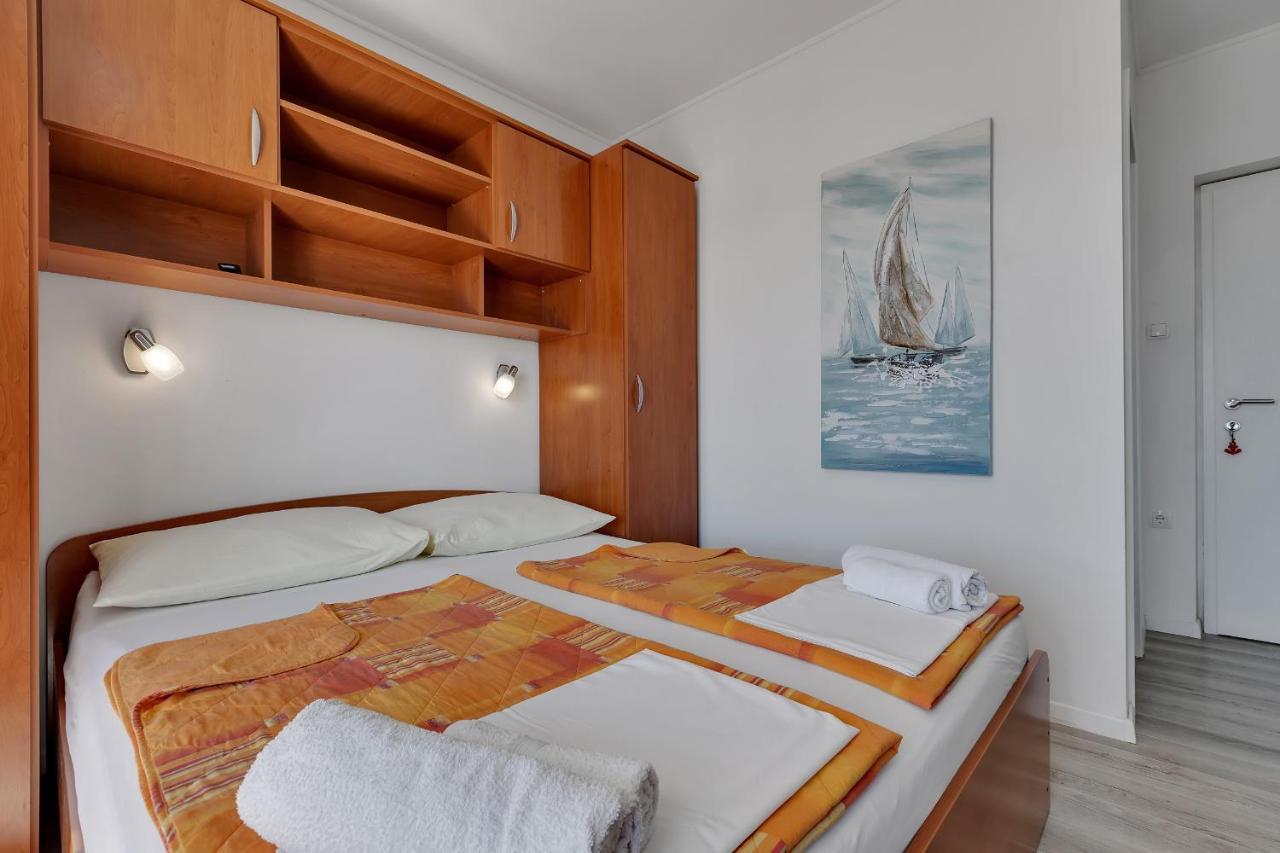 Apartments Zorica Тучепи Экстерьер фото