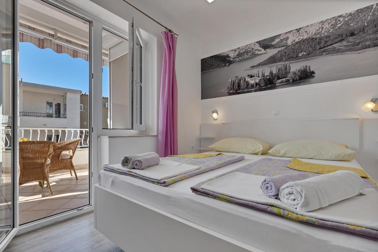 Apartments Zorica Тучепи Экстерьер фото