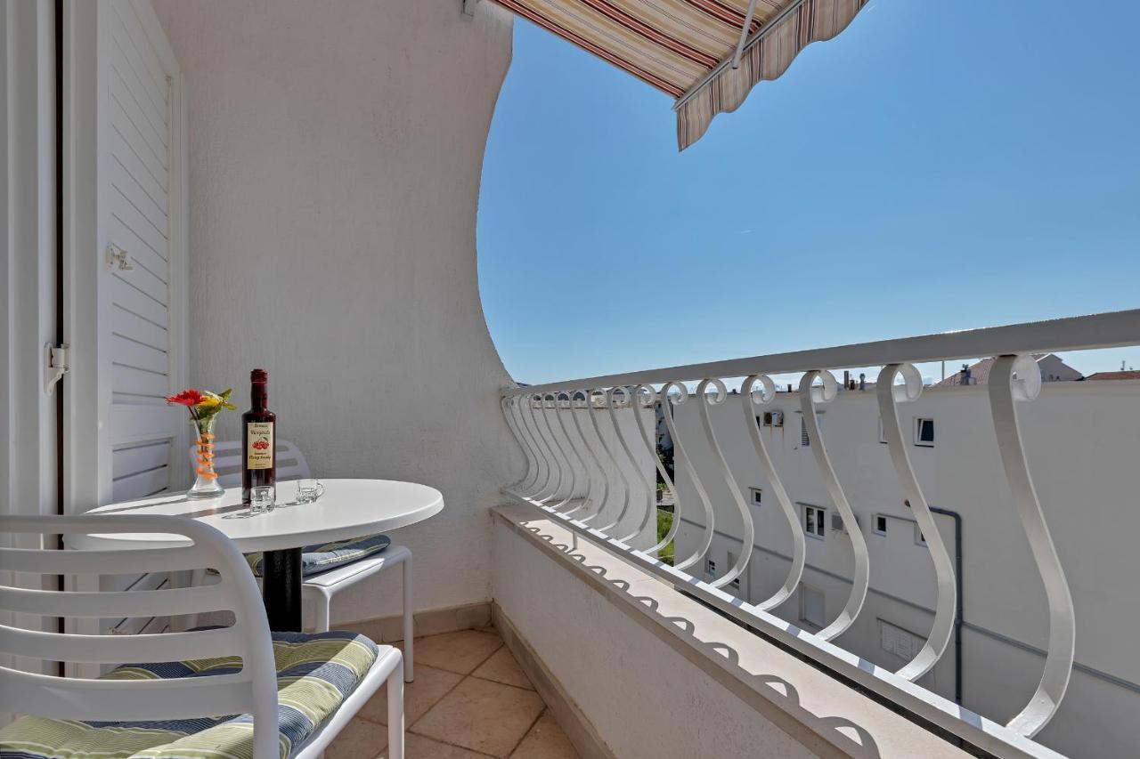 Apartments Zorica Тучепи Экстерьер фото