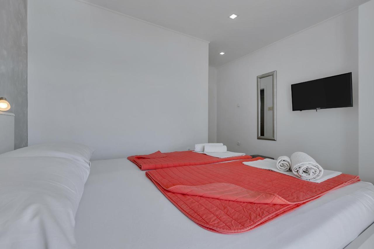 Apartments Zorica Тучепи Экстерьер фото